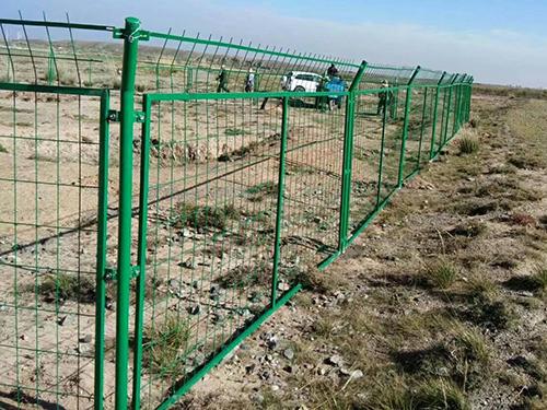 框架護(hù)欄網(wǎng)